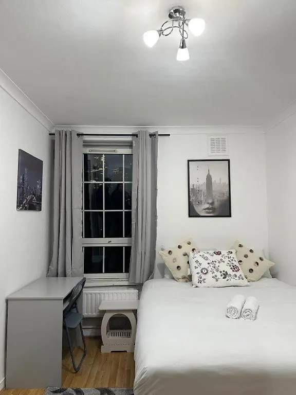 Budget Grey House London Storbritannien